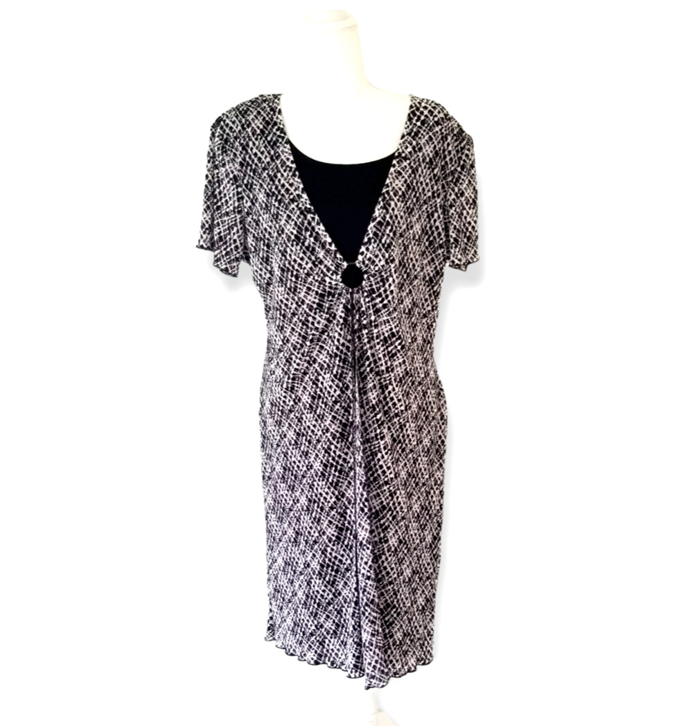 Connected apparel Vintage 90's dress Artsy - Size 16